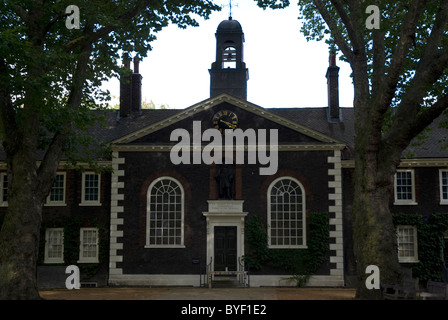 Parte anteriore del Geffrye Museum 136 Kingsland Road City of London E2 8EA Foto Stock