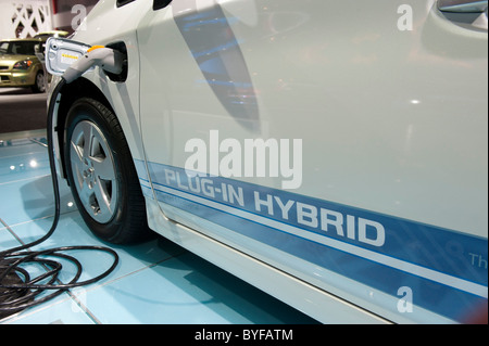 2012 Toyota Prius Plug-in hybrid al 2011 North American International Auto Show di Detroit Michigan STATI UNITI Foto Stock