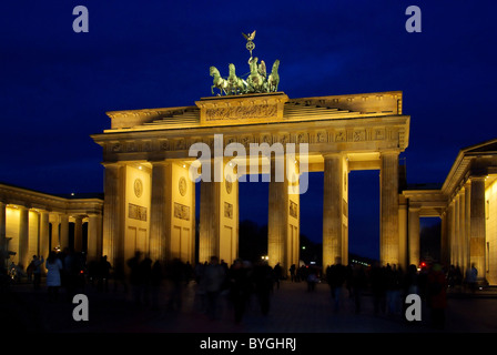 Berlin Brandenburger Tor Nacht - Berlin Brandenburg Gate notte 03 Foto Stock
