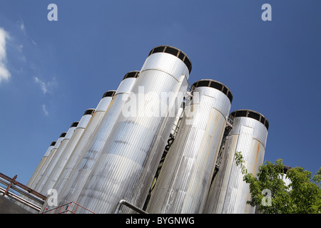 La fabbrica di birra serbatoi in Burton Upon Trent Foto Stock