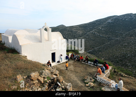 Grecia CICLADI sikinos un festival religioso a Agios Dimitrios chiesa Foto Stock