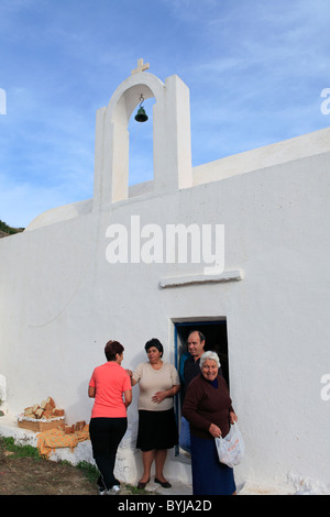 Grecia CICLADI sikinos un festival religioso a Agios Dimitrios chiesa Foto Stock