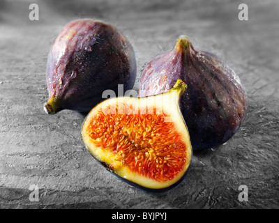 Chiudere del tutto fresco e tagliare le figure in una tabella Foto Stock