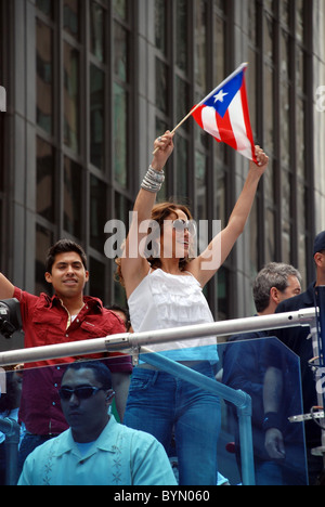 Jennifer Lopez il cinquantesimo nazionale annuale di Puerto Rican Day parade lungo la Quinta Avenue di New York City, Stati Uniti d'America - 10.06.07 Foto Stock