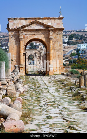 Il Tetrapylon settentrionale di Gerasa, Jerash, Giordania Foto Stock