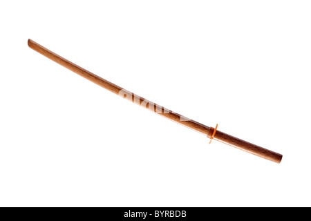 Bokken spada di legno giapponese isolato su bianco Foto stock - Alamy