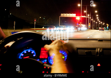 Auto in un crossover.Svezia Foto Stock