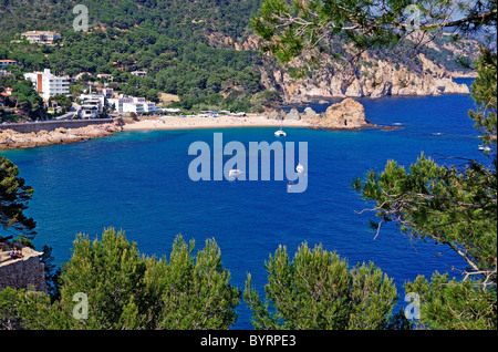 Tossa de Mar bay view da montagna. Costa Brava, Spagna. Foto Stock