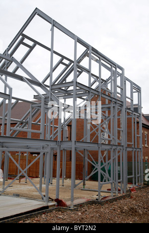 Struttura in metallo per un newbuild home nel Regno Unito. Foto Stock
