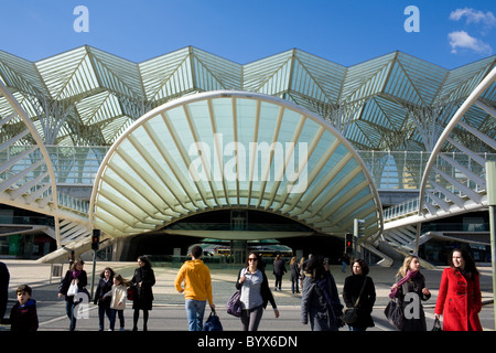 Stazione Oriente dal rinomato architetto Santiago Calatrava, Parque das Nações Lisbona, Portogallo Foto Stock