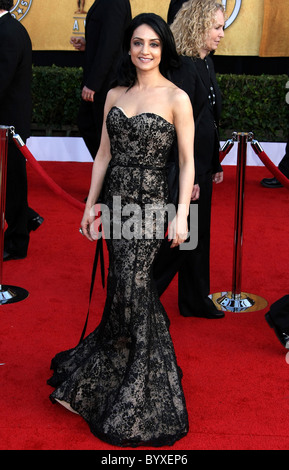 ARCHIE PANJABI 17TH Annuale SCREEN ACTOR GUILD AWARDS ARRIVI DOWNTOWN LOS ANGELES CALIFORNIA USA 30 Gennaio 2011 Foto Stock