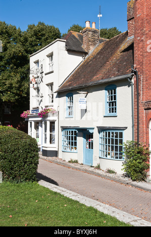 Negozi Tradizionali a Wimborne Minster centro città Foto Stock