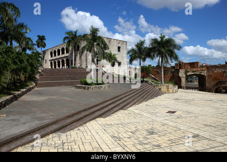 Museo Alcázar de Don Diego Colón, Santo Domingo, Repubblica Dominicana, dei Caraibi Foto Stock