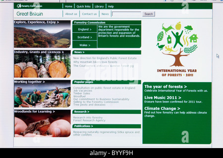 Commissione forestale sito web con "Anno internazionale delle foreste 2011 logo" Foto Stock