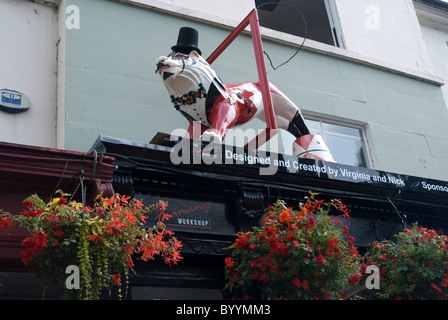 Il leone agricoltore parte del Lions di bagno 2010, Walcot Street Bath Somerset England Regno Unito Foto Stock