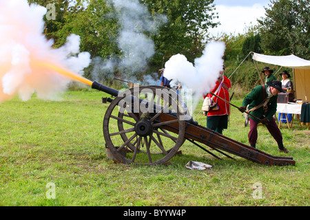 Guerra Civile Inglese sparo del cannone Foto Stock