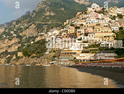 Vista sul mare di Positano, Italia Foto Stock