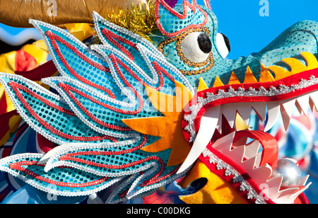 Un blu drago cinese a un nuovo anno lunare cinese celebrazione Foto Stock