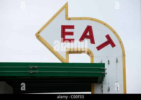 Stati Uniti d'America, Wisconsin, Madison, segno di mangiare a cena Foto Stock