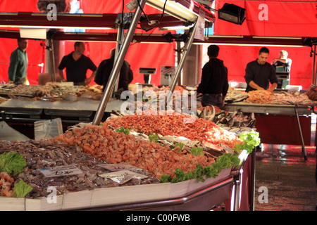 Rialto Mercato del pesce, Venezia, Italia Foto Stock