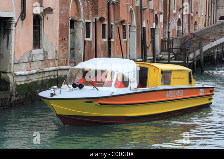 Venezia - Emergenza ambulanza barca a Venezia Foto Stock