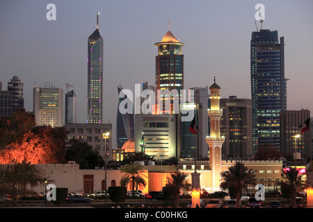 Il Kuwait Kuwait City, skyline, grattacieli, Foto Stock