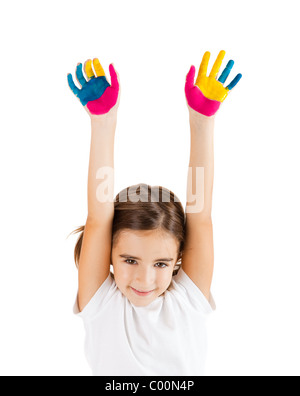 Bambina con le mani dipinte pronti per le stampe a mano, isolato su bianco Foto Stock