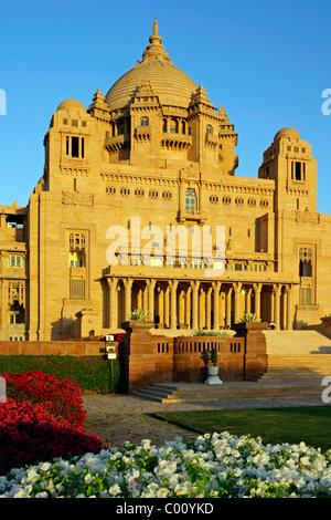 India Rajasthan, Jodhpur, Umaid Bhawan Palace hotel la sera presto luce dorata Foto Stock