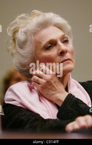 Judy Collins Grammy award-winning artisti Judy Collins e Sam Moore ha testimoniato di fronte alla casa ci sottocomitato giudiziario Foto Stock