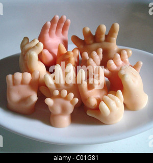 Handsoap è il tuo normale sapone per le mani non appena creepy abbastanza? Quindi ottenere un sacco di 'Handsoap' - sapone sagomato in little baby mani! Foto Stock