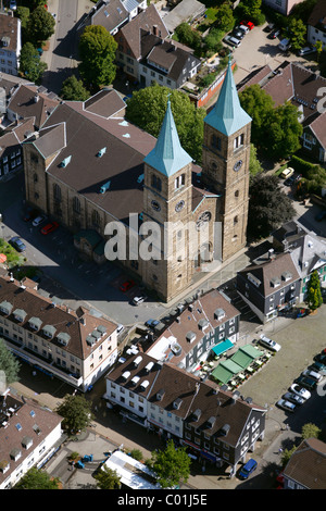 Vista aerea, chiesa Christuskirche, Marktplatz square, centro città, quartiere storico, Schwelm, Renania settentrionale-Vestfalia Foto Stock