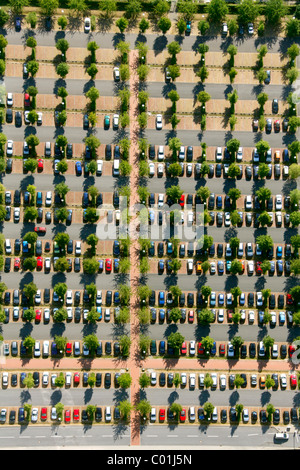 Vista aerea, parcheggio auto di OLG Hamm, Hamm alta corte regionale, commuter parcheggio, Hamm, Ruhrgebiet area, Renania settentrionale-Vestfalia Foto Stock