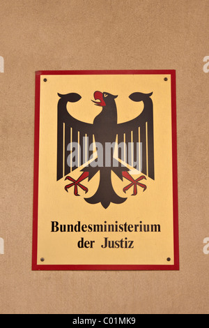 Segno, Bundesministerium der Justiz, tedesco per il Ministero federale della giustizia, Berlino, Germania, Europa Foto Stock