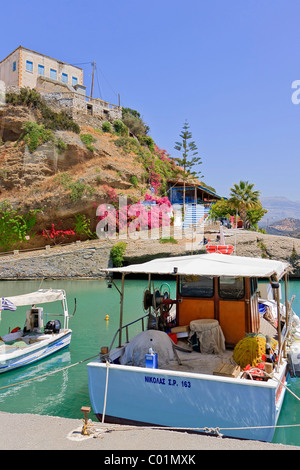 Grecia Creta ancora Galini casa sulla collina Foto Stock