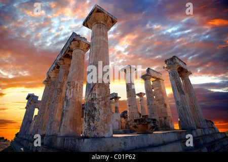 Il Greco tempio dorico di Aphaia (500BC). Aegina, greco ISOLE DELL'ARGOSARONICO Foto Stock