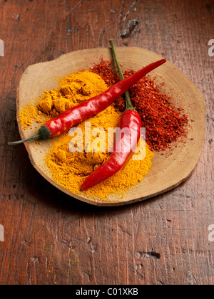 Peperoncini e peperoncino in polvere Foto Stock