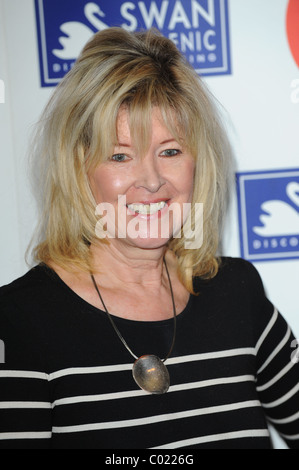 JULIA SOMERVILLE 2011 OLDIE OF THE YEAR AWARDS DI SIMPSON IN THE STRAND Londra Inghilterra 10 Febbraio 2011 Foto Stock