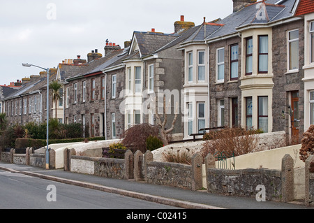 Una fila di terrazzamenti case vittoriane a Redruth, Cornwall, Regno Unito Foto Stock