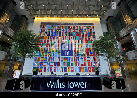 Vista interna, ingresso area della Willis Tower, precedentemente denominato Sears Tower e rinominata in 2009, Chicago, Illinois Foto Stock