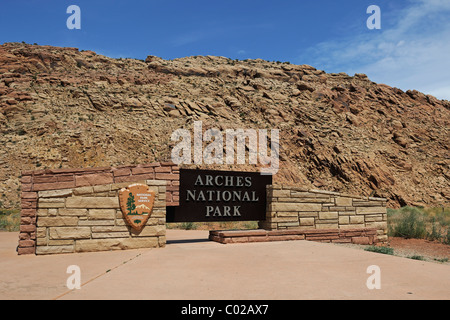 Parco Nazionale di Arches entrata SEGNO, Utah, Stati Uniti d'America Foto Stock