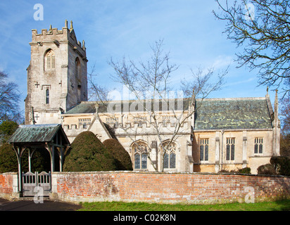 St Katharine, un tipico della chiesa di Inghilterra, villaggio inglese chiesa in Holt, Wiltshire, Inghilterra, Regno Unito Foto Stock