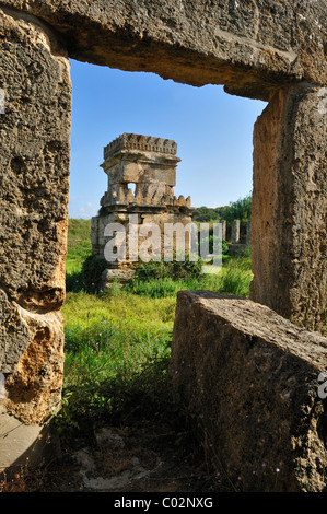 Acqua fenicia tempio presso il sito archeologico di Amrit nei pressi di Tartus, Tartous, Siria, Medio Oriente e Asia Orientale Foto Stock
