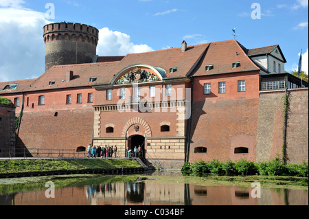 Il comandante della casa con fossati, Spandau Cittadella fortezza, Berlino, Germania, Europa Foto Stock