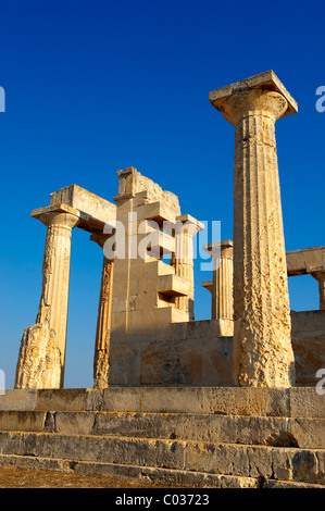 Il Greco tempio dorico di Aphaia (500BC). Aegina, greco ISOLE DELL'ARGOSARONICO Foto Stock