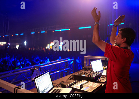 Dave Clarke, natura uno 2010 electronic music festival, Kastellaun, Renania-Palatinato, Germania, Europa Foto Stock