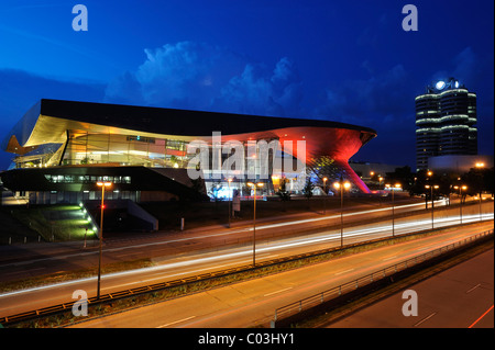 BMW-Welt exhibition building a Monaco di Baviera, Baviera, Baviera, Germania, Europa Foto Stock