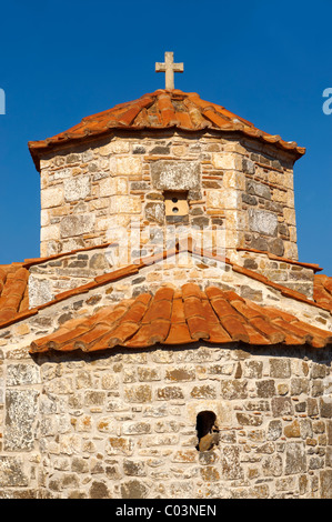 La chiesa bizantina se Taxiarches (Arcangeli) costruito sul Sancturay di Zeus Hellanios, Egina, greco ISOLE DELL'ARGOSARONICO Foto Stock