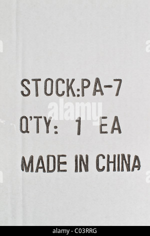 Il lato della scatola di imballaggio che mostra l'elemento come 'Made in China'. Foto Stock