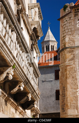 Spalato, vecchio balcone e Cattedrale di St Dominus Foto Stock