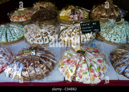 Tarte de Tendre torrone dolci in vendita a Brantome in Nord Dordogne, Francia Foto Stock